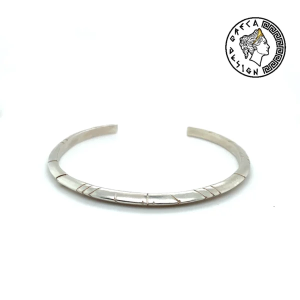 Greca Design Armreif mit Sägearbeit